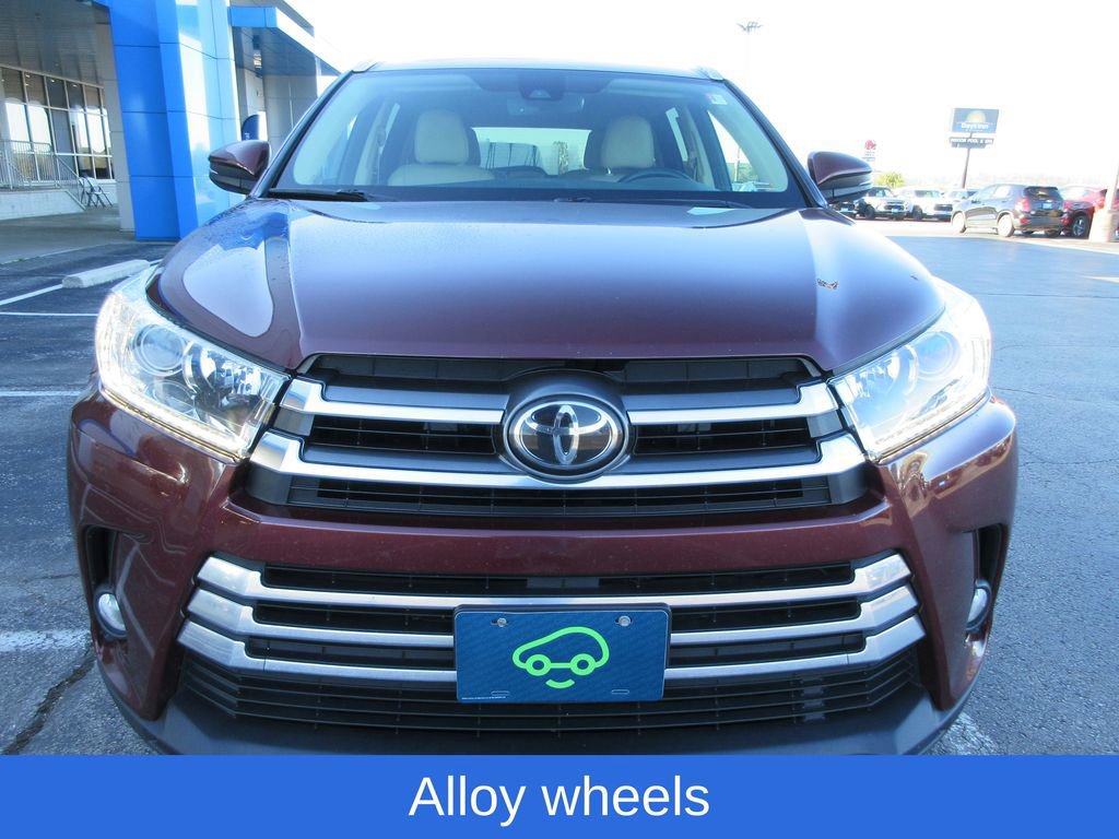 Used 2017 Toyota Highlander Limited image 8