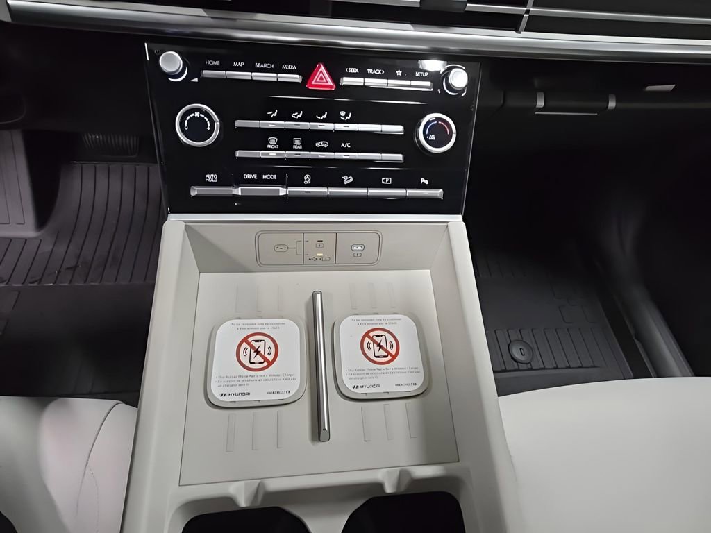 New 2026 Hyundai Santa Fe SE image 27