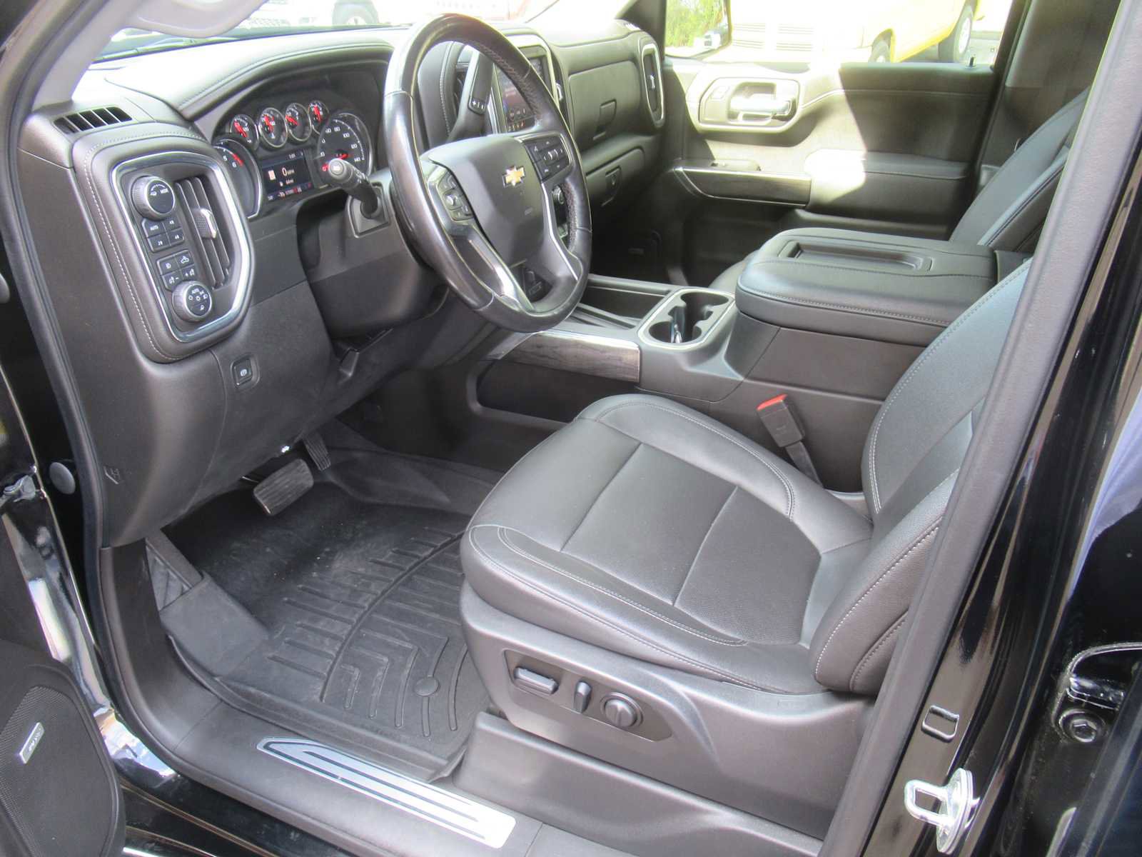 Used 2021 Chevrolet Silverado 1500 LTZ w/ LTZ Premium Package image 27