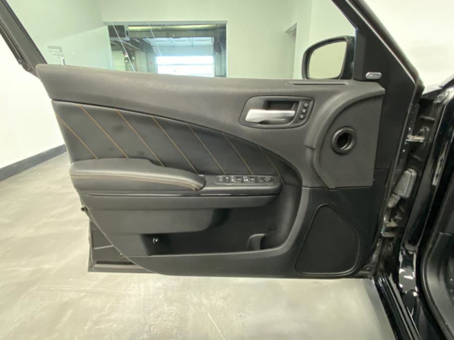 Used 2017 Dodge Charger R/T image 41