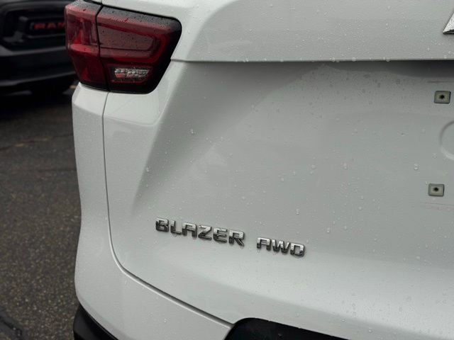 Used 2023 Chevrolet Blazer LT w/ Convenience Package image 9