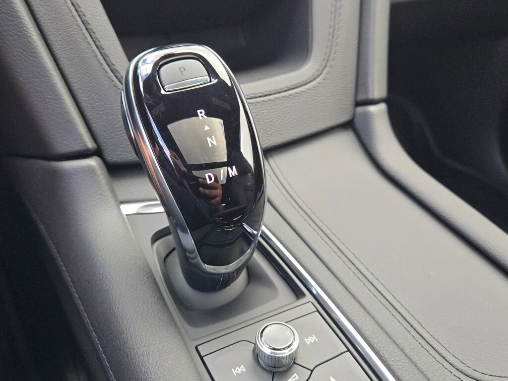 New 2025 Cadillac XT5 Premium Luxury w/ LPO, Red Accent Package image 32