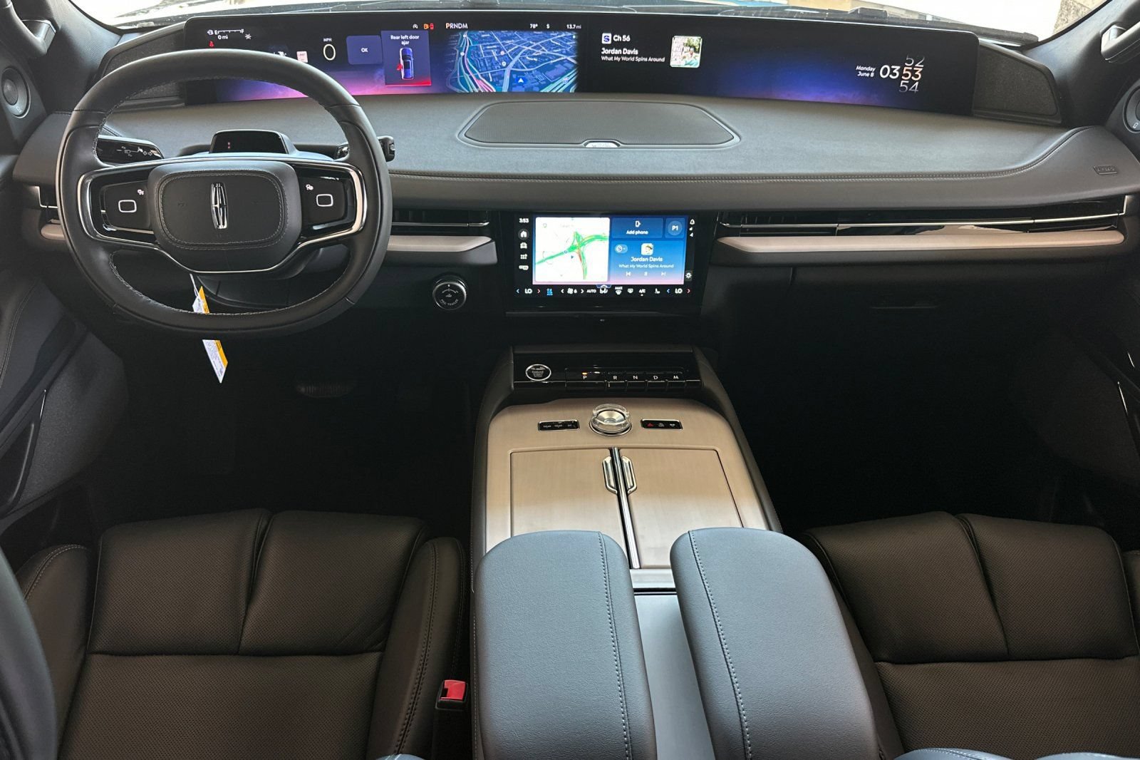 New 2026 Lincoln Navigator L Reserve w/ Jet Appearance Package AWD/4WD image 12