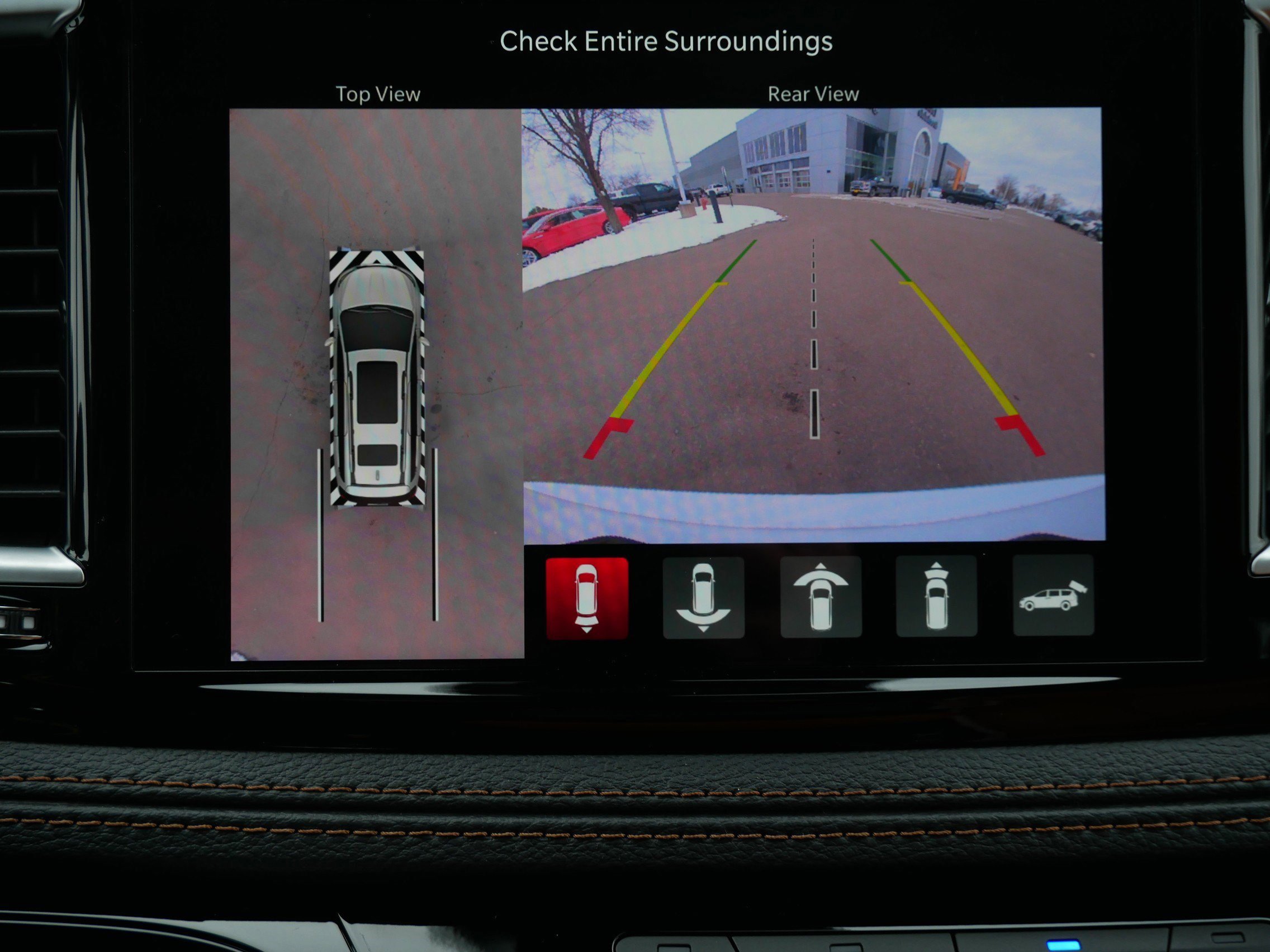 New 2026 Chrysler Pacifica Pinnacle w/ Trailer Tow Group image 19