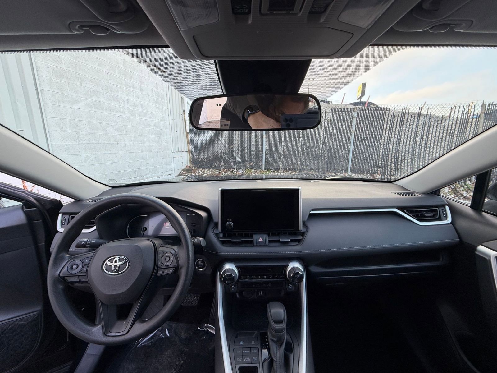 Used 2025 Toyota RAV4 XLE w/ Convenience Package image 36