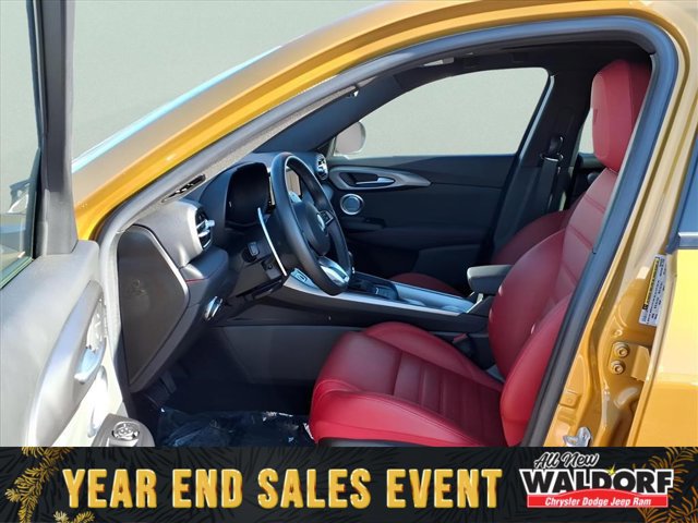 New 2024 Dodge Hornet R/T Plus w/ Tech Pack Plus w/o Parking image 9