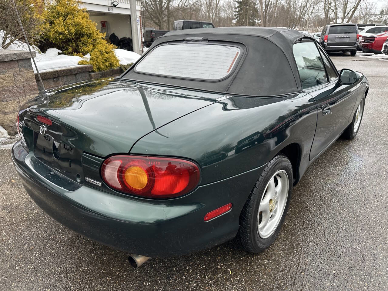Used 2000 MAZDA MX-5 Miata RWD image 6