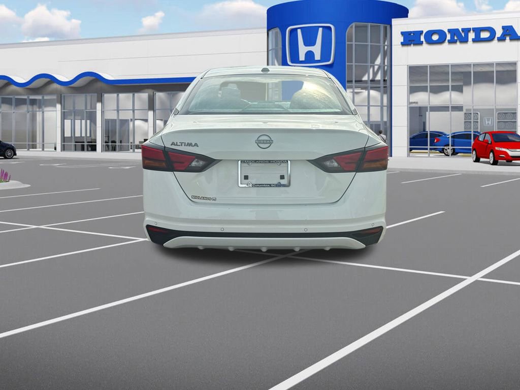 Used 2025 Nissan Altima 2.5 SV image 7