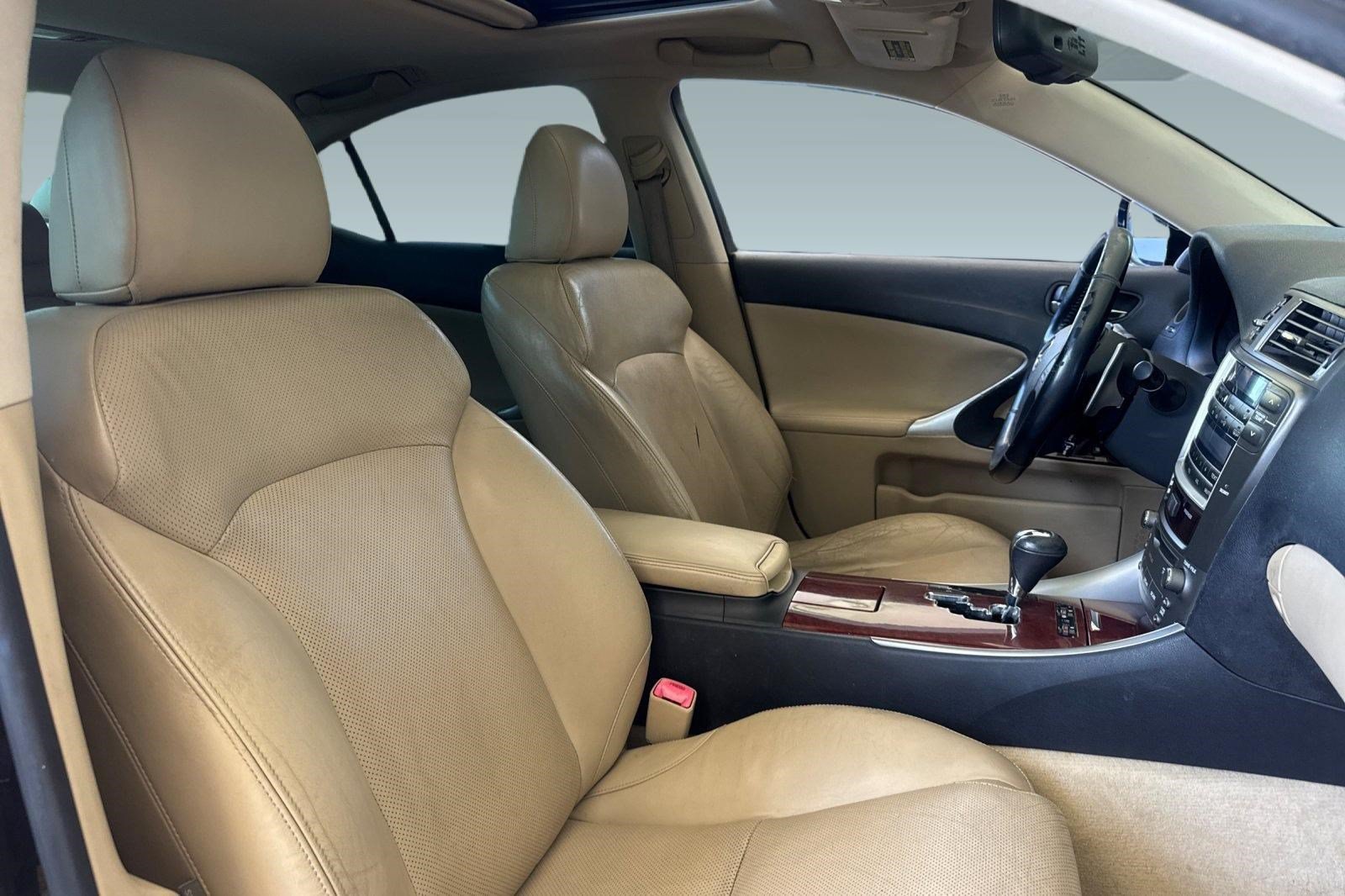 Used 2007 Lexus IS 250 RWD image 24
