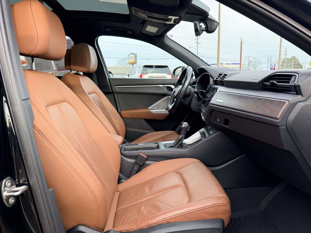 Used 2019 Audi Q3 2.0T Premium Plus w/ Premium Plus Package image 14