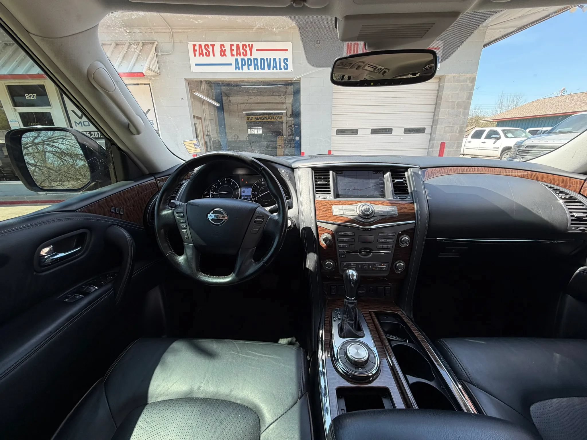 Used 2018 Nissan Armada SL w/ Moonroof Package AWD/4WD image 12