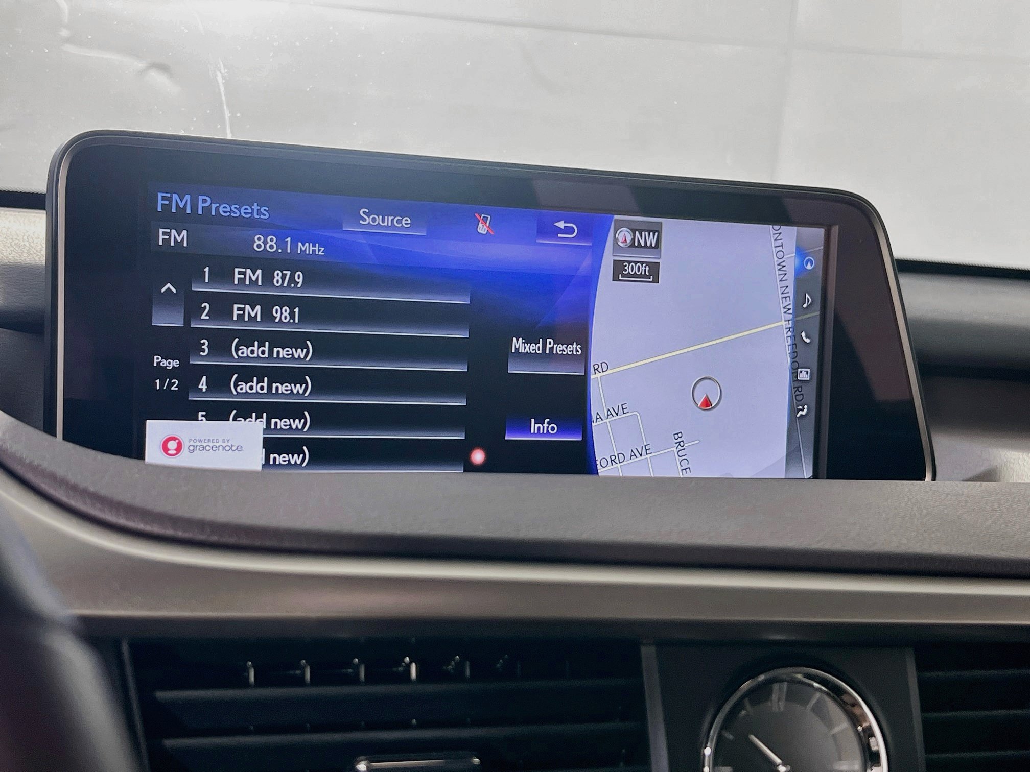 Used 2018 Lexus RX 350 AWD w/ Premium Package image 14