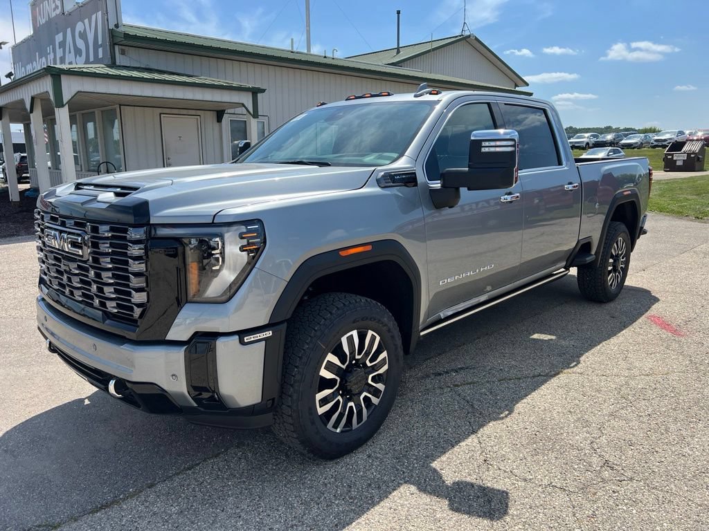 New 2026 GMC Sierra 2500 Denali Ultimate w/ LPO, Black Badging Package AWD/4WD image 3