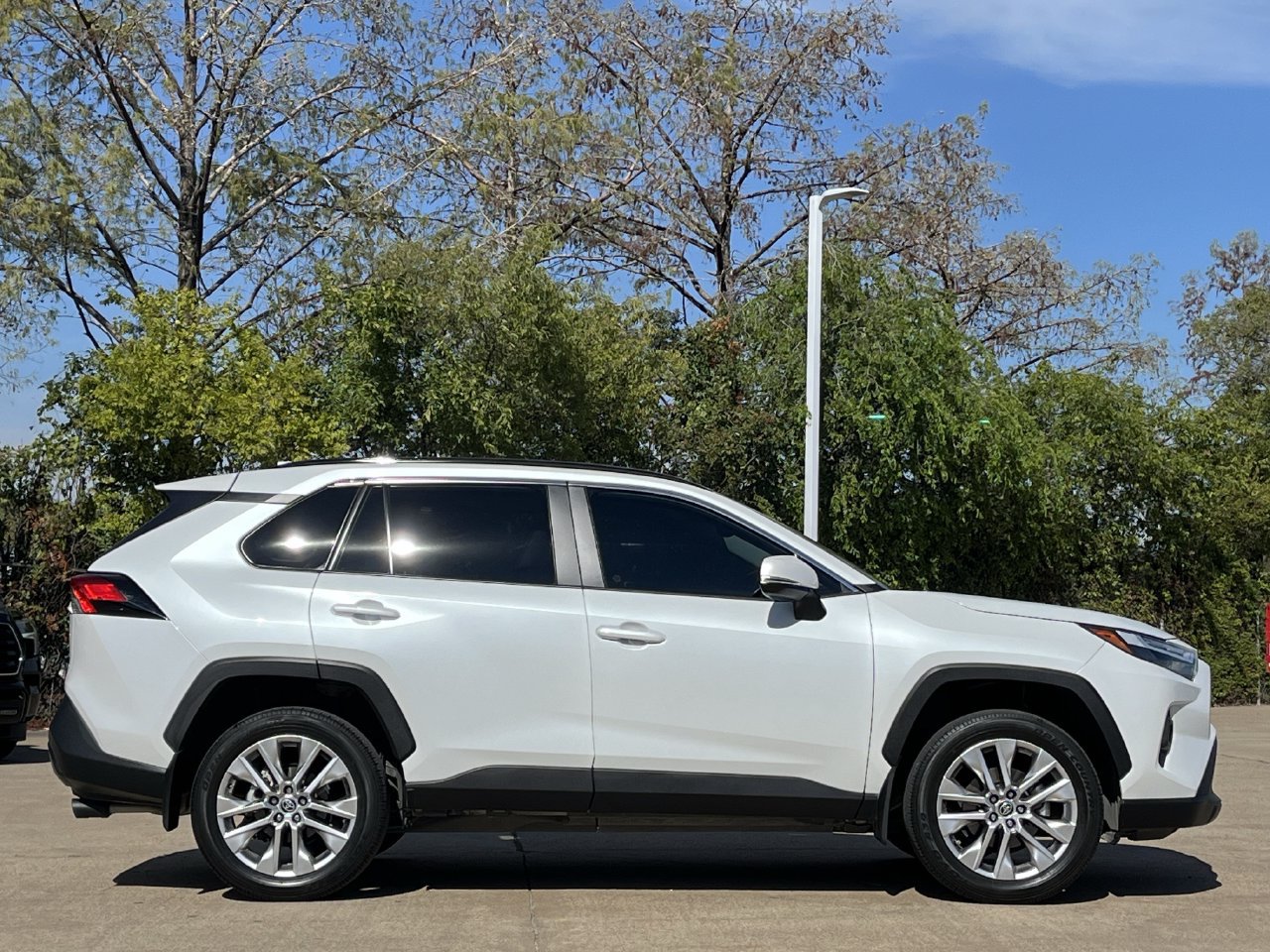 Used 2024 Toyota RAV4 XLE Premium FWD image 3