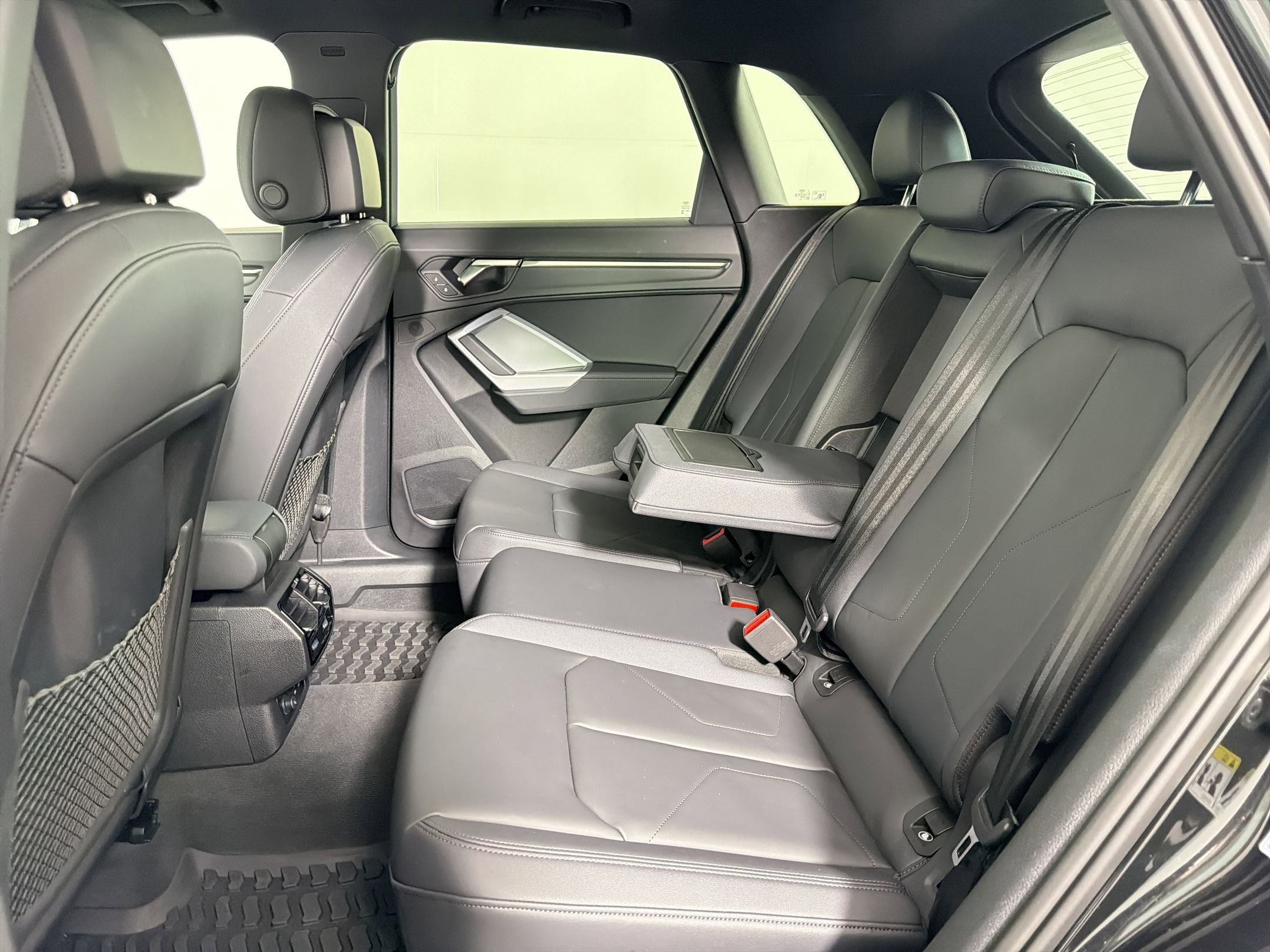 Certified 2025 Audi Q3 2.0T Premium w/ Convenience Package AWD/4WD image 14