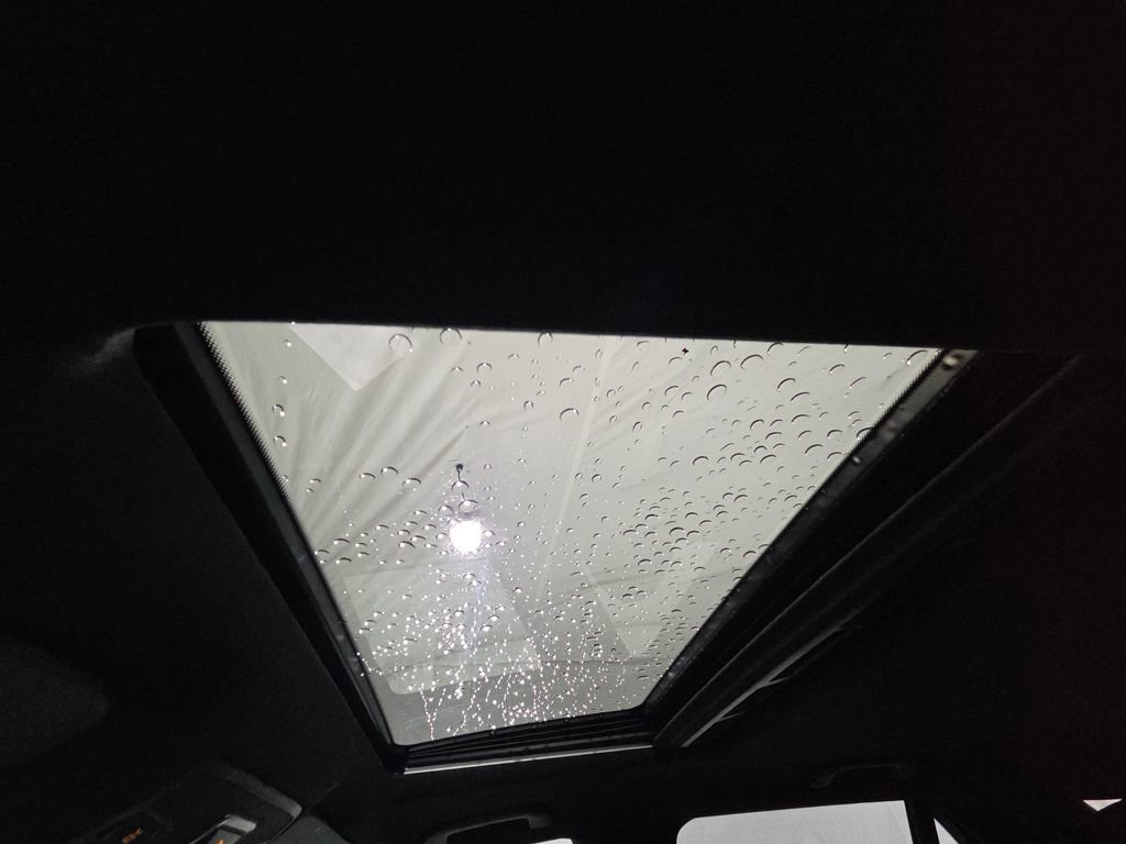 Used 2016 Mercedes-Benz GLE 350 4MATIC w/ Premium Package image 12