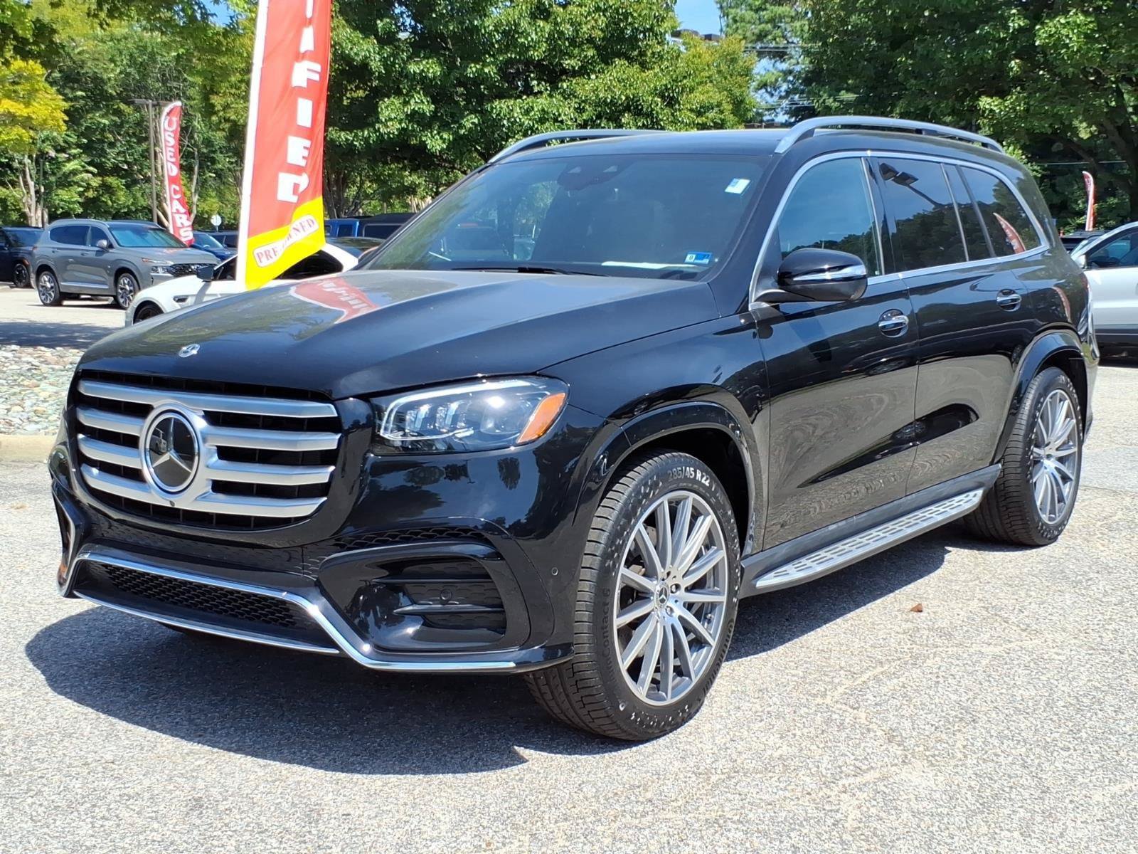 Used 2025 Mercedes-Benz GLS 580 4MATIC image 1