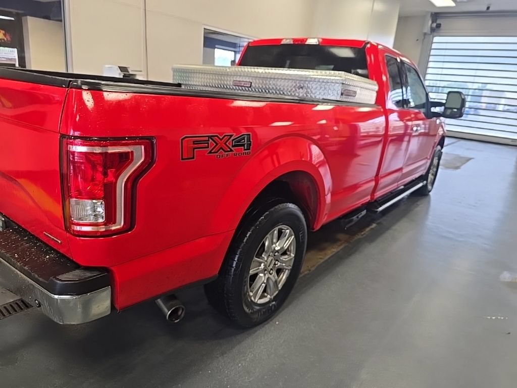 Used 2016 Ford F150 XLT w/ Equipment Group 302A Luxury AWD/4WD image 3
