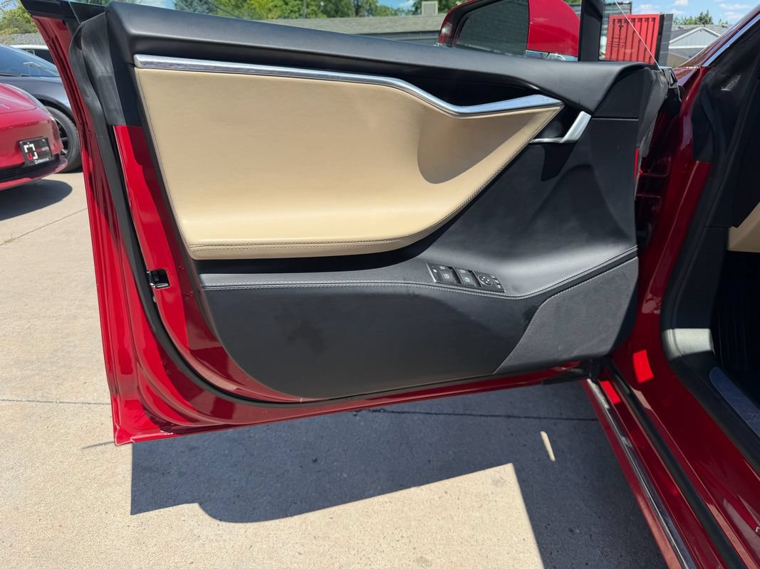Used 2016 Tesla Model S 90D AWD/4WD image 25
