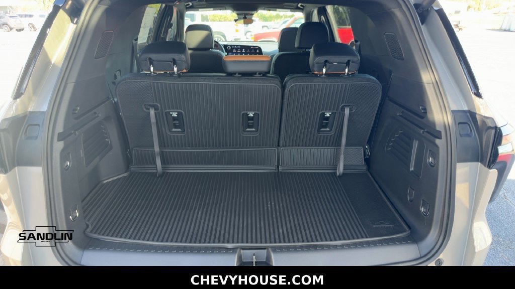 New 2027 Chevrolet Traverse Z71 w/ Enhanced Driving Package AWD/4WD image 90