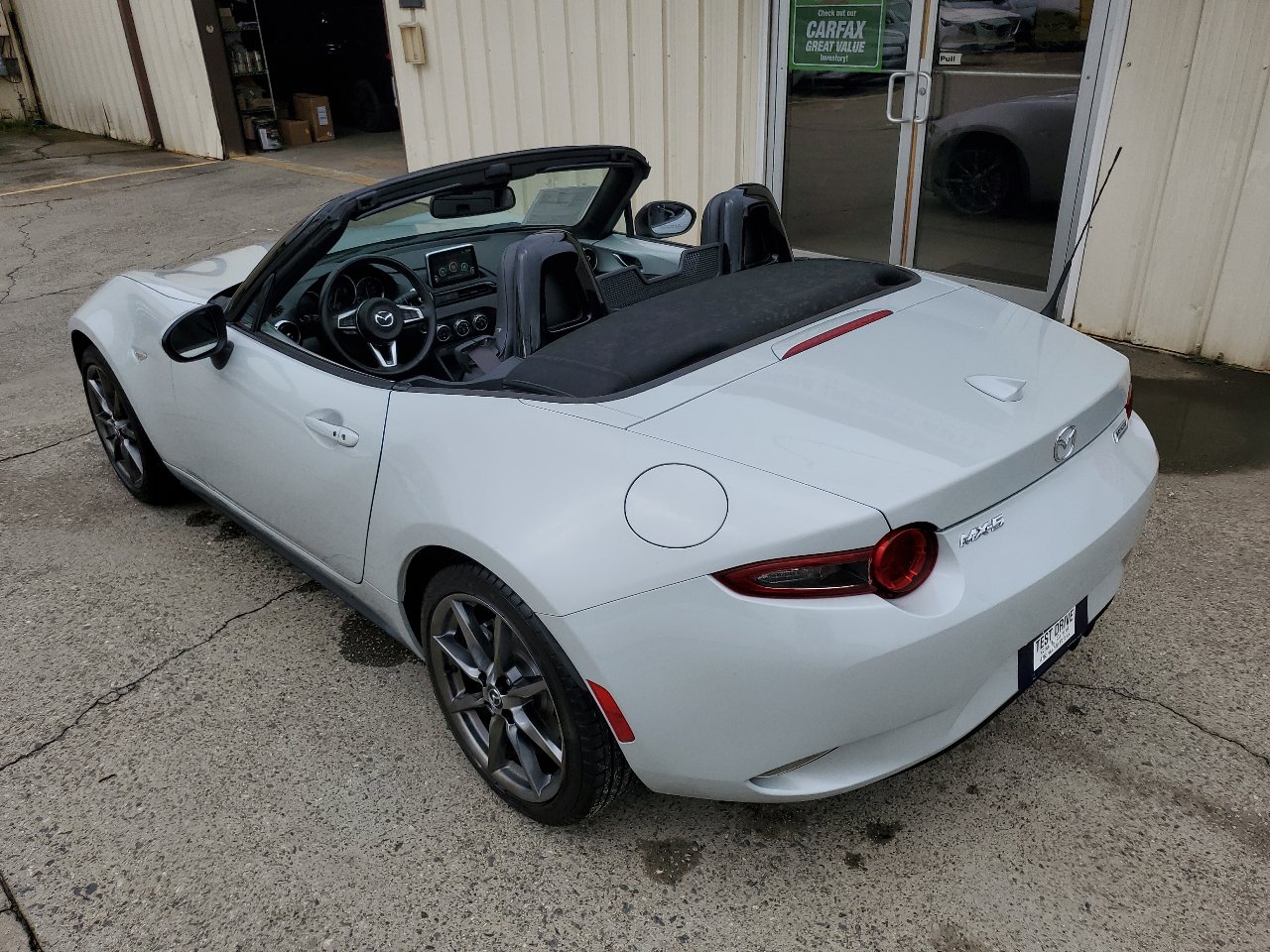 Used 2016 MAZDA MX-5 Miata Grand Touring image 30
