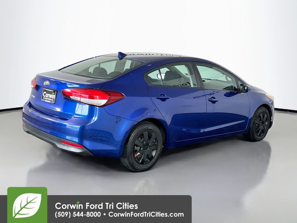 Used 2017 Kia Forte LX image 16