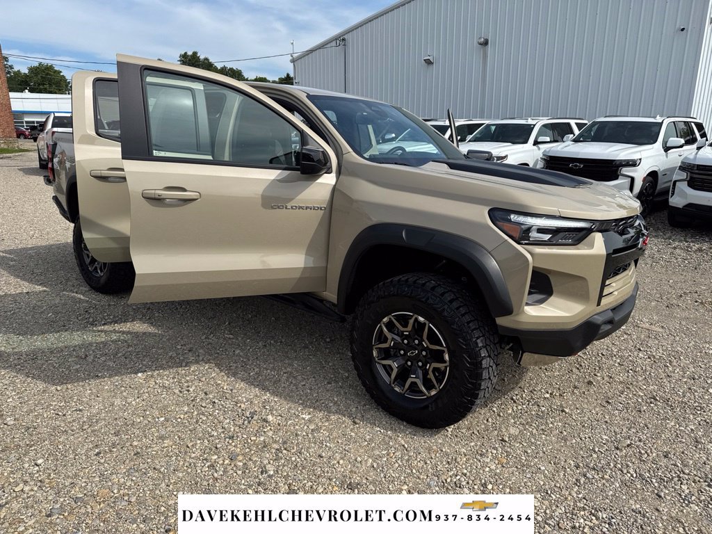 Used 2024 Chevrolet Colorado ZR2 AWD/4WD image 30
