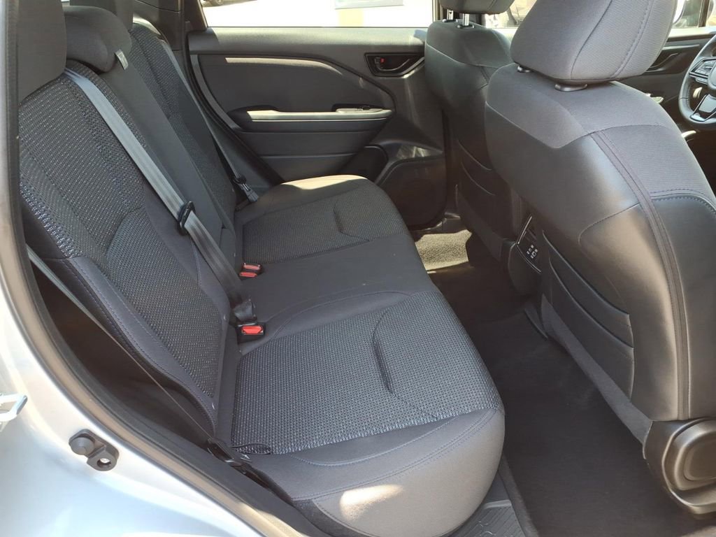 Used 2025 Subaru Forester Premium AWD/4WD image 22
