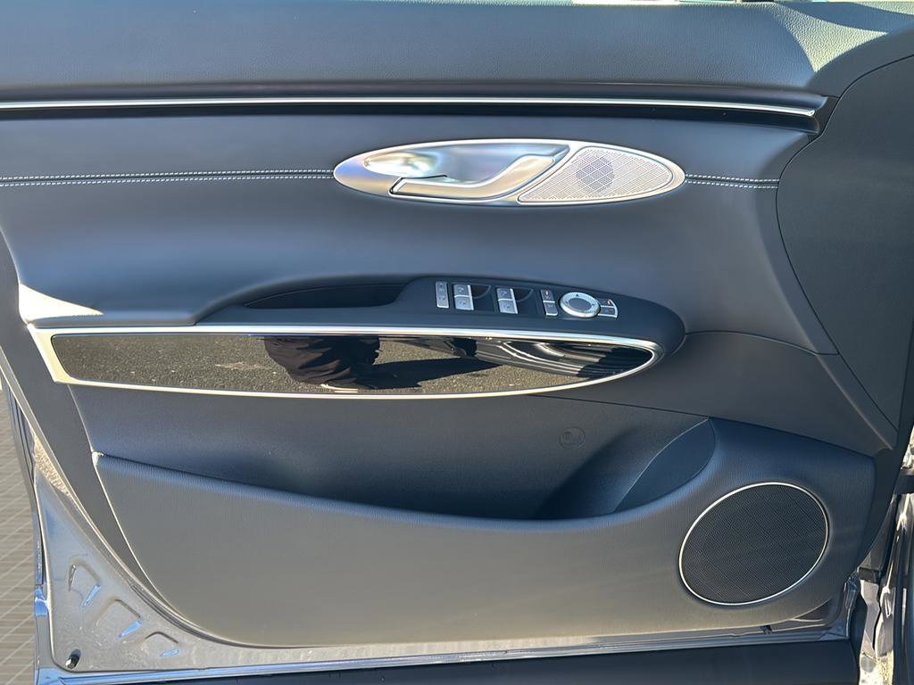 Certified 2026 Genesis GV70 2.5T image 15