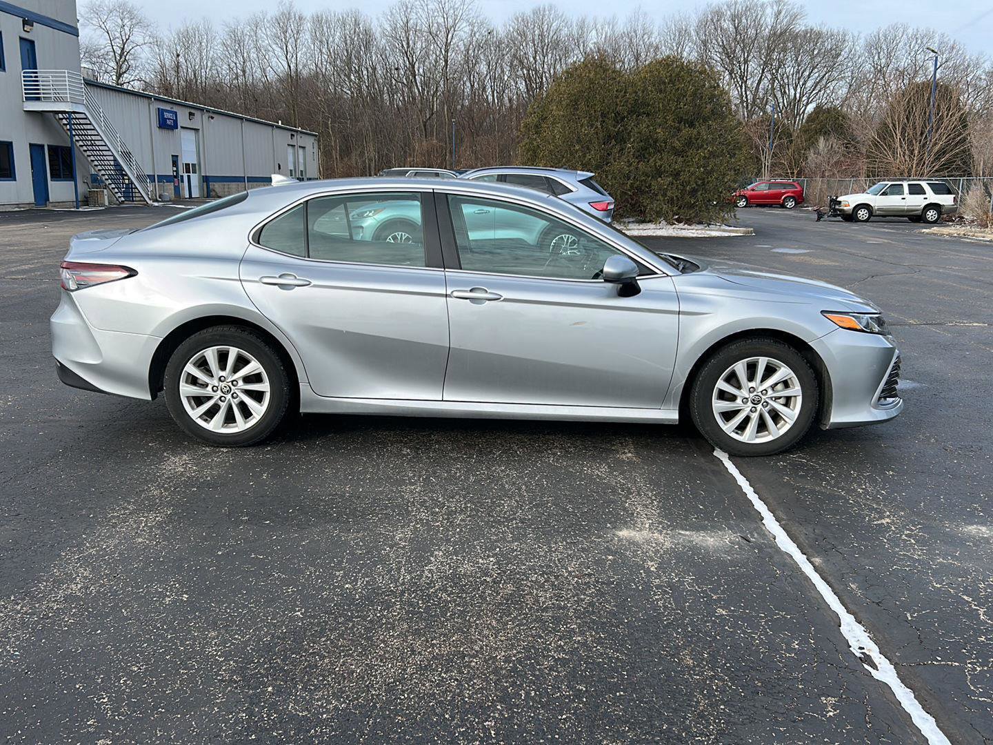 Used 2024 Toyota Camry LE image 4