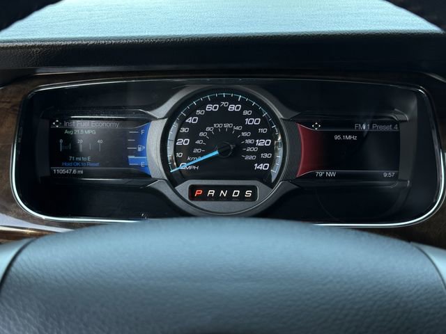 Used 2015 Ford Taurus Limited FWD image 16