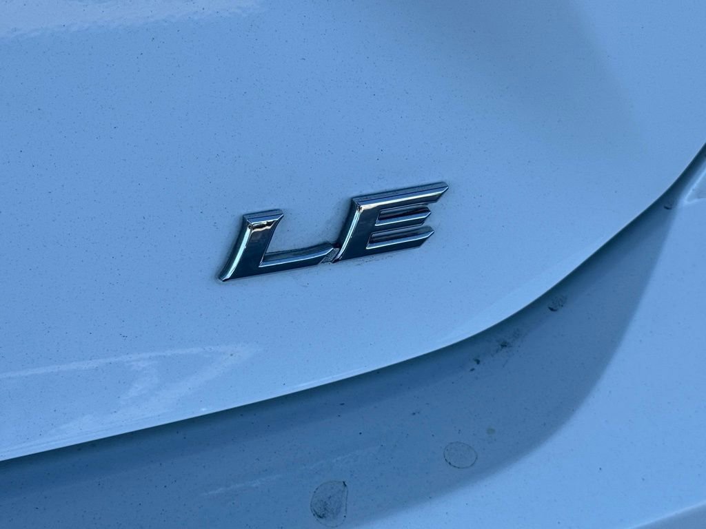 Used 2025 Toyota Camry LE image 13