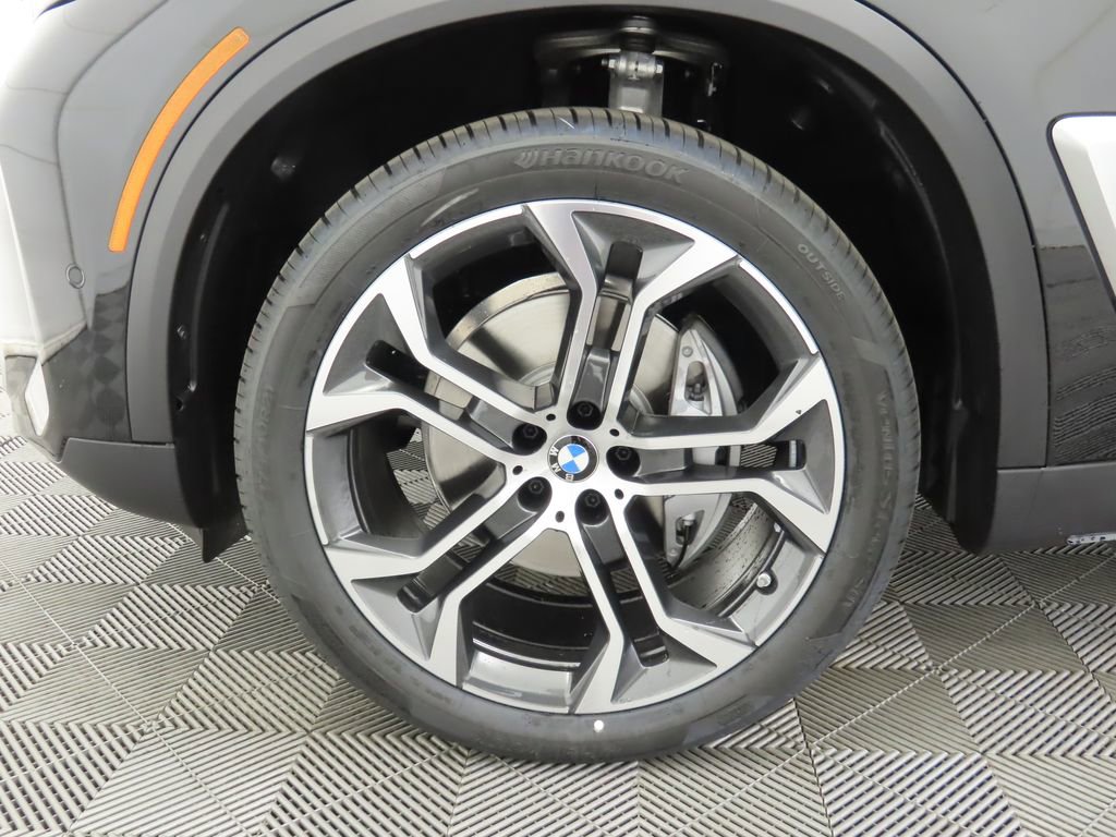 New 2026 BMW X5 sDrive40i w/ Premium Package image 31