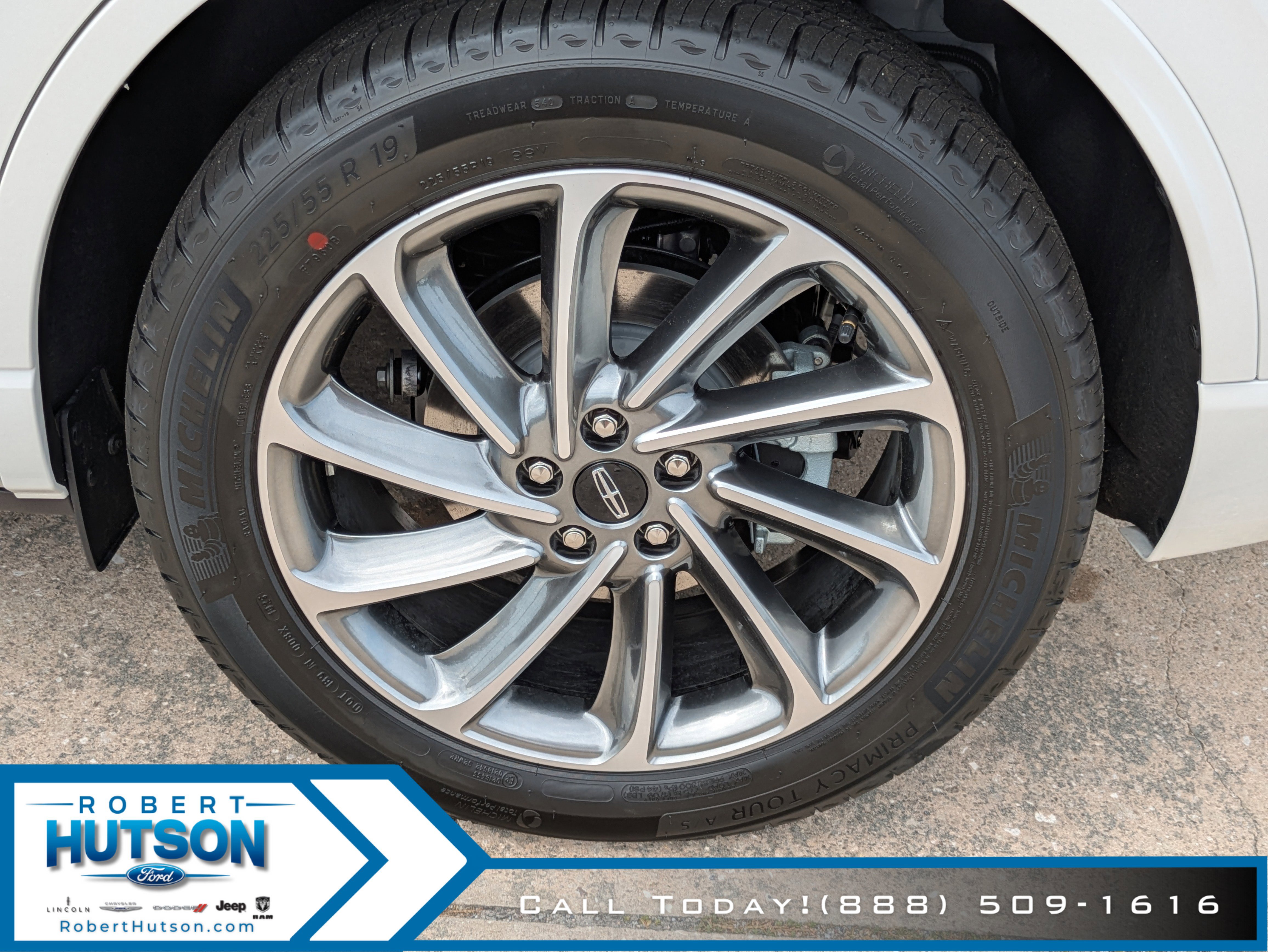 New 2025 Lincoln Corsair Grand Touring image 9