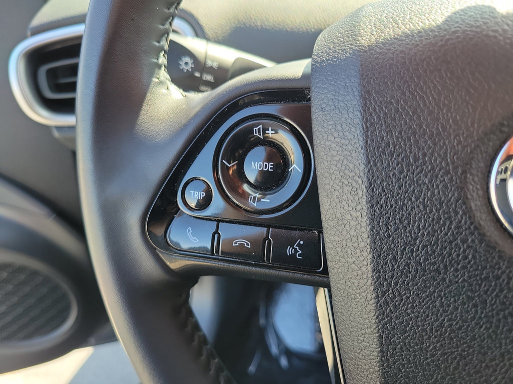 Used 2022 Toyota Prius Prime LE FWD image 22