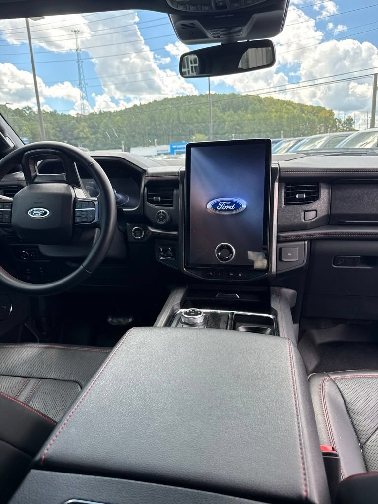 Used 2024 Ford Expedition Max Limited AWD/4WD image 10