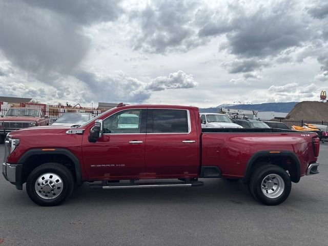 Used 2025 GMC Sierra 3500 SLT w/ SLT Premium Package AWD/4WD image 11