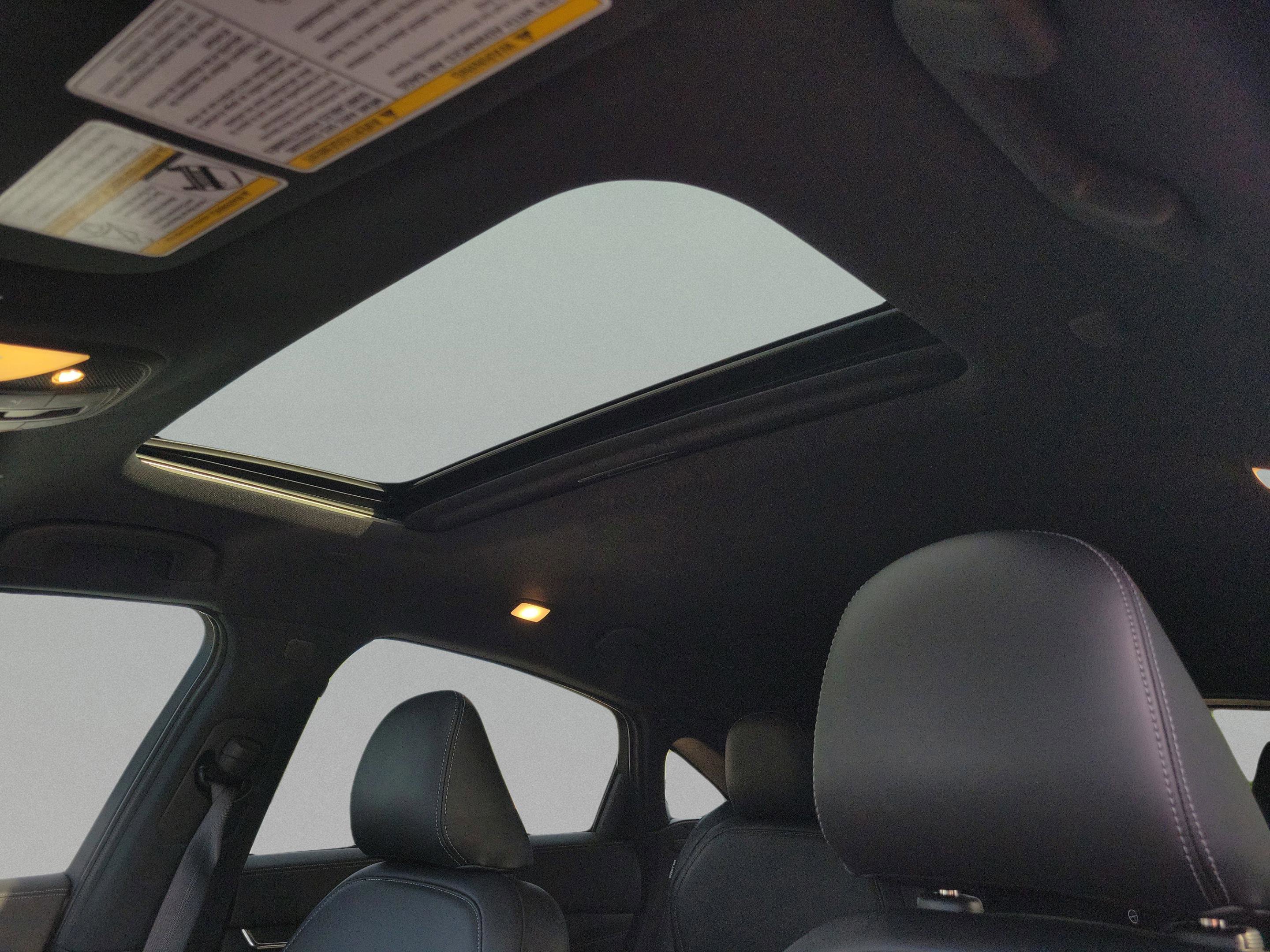 Certified 2025 INFINITI QX55 Essential w/ Accent Package image 19