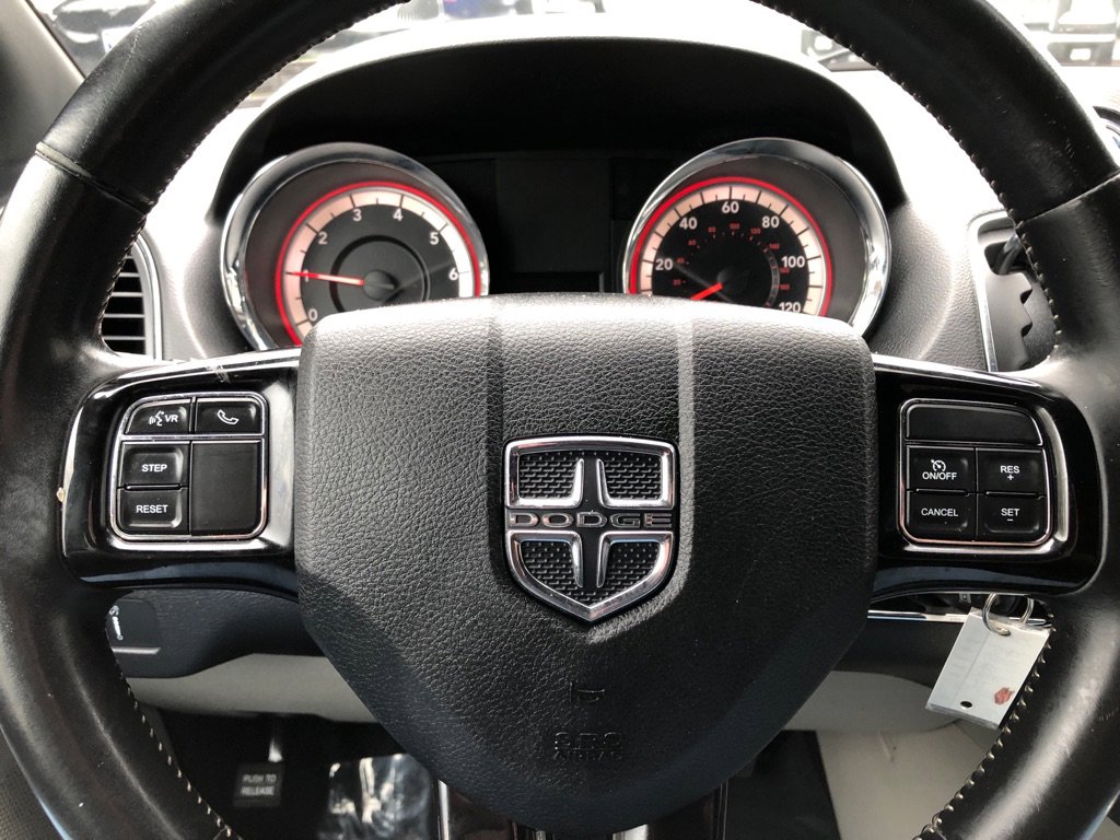Used 2017 Dodge Grand Caravan SXT image 33