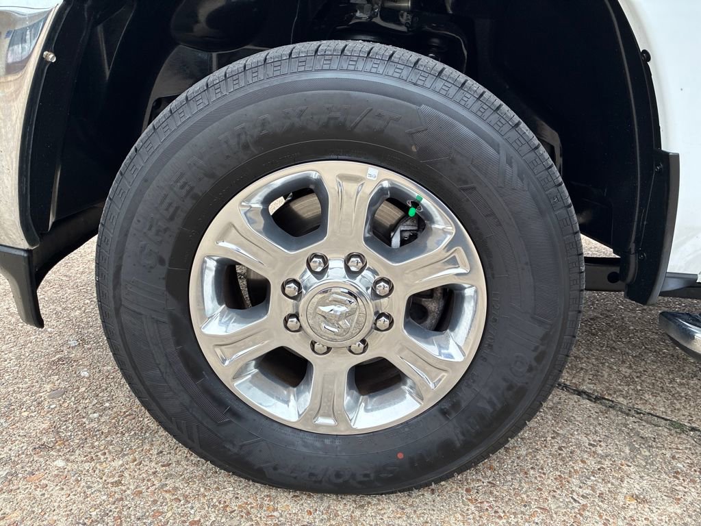 Used 2024 RAM 3500 Big Horn AWD/4WD image 25