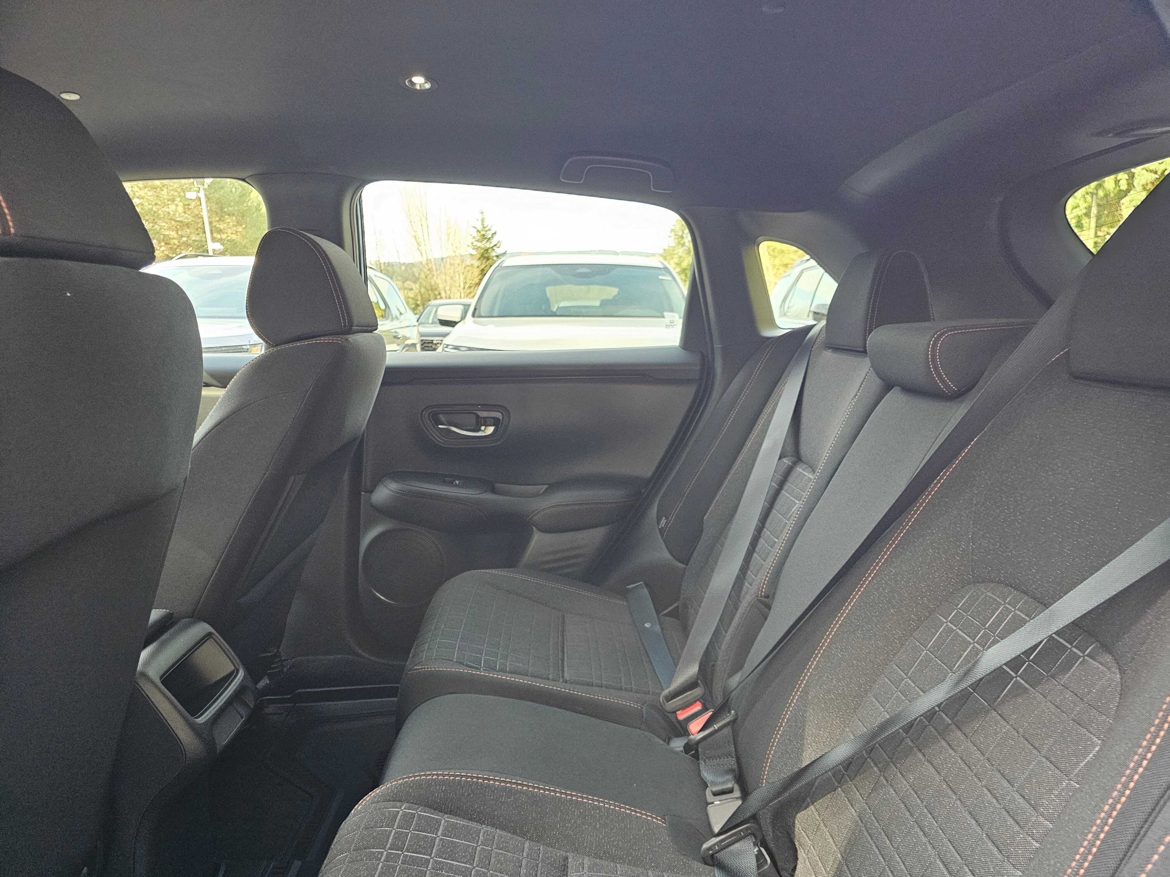 Certified 2025 Honda HR-V Sport image 17