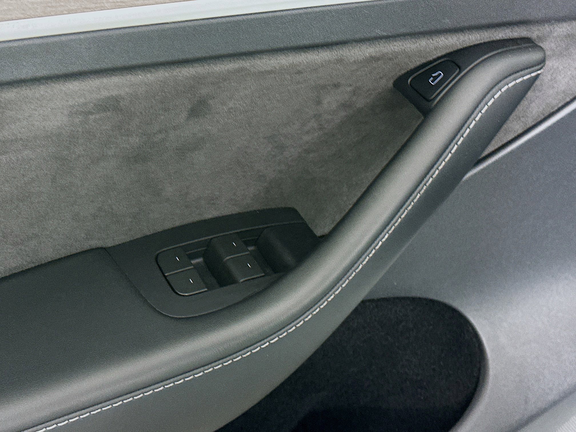 Used 2023 Tesla Model Y Performance image 15