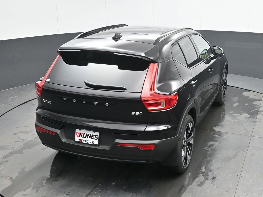 New 2026 Volvo XC40 B5 Plus w/ Protection Package Premier image 30