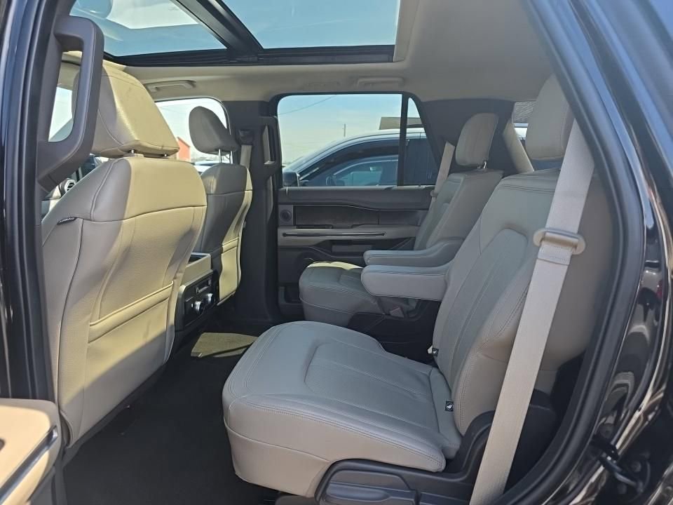 Used 2021 Ford Expedition Limited AWD/4WD image 10