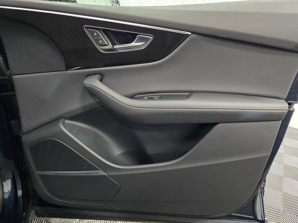 Certified 2025 Audi Q8 Premium Plus w/ Premium Plus Package image 26