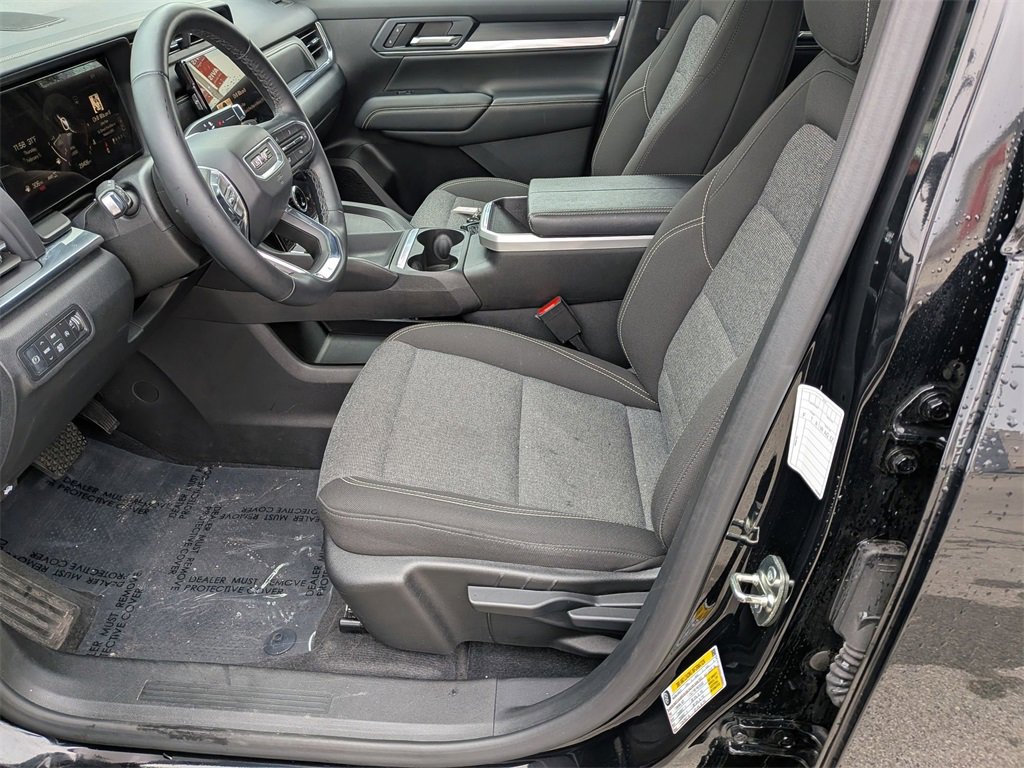 Used 2025 GMC Terrain Elevation image 22