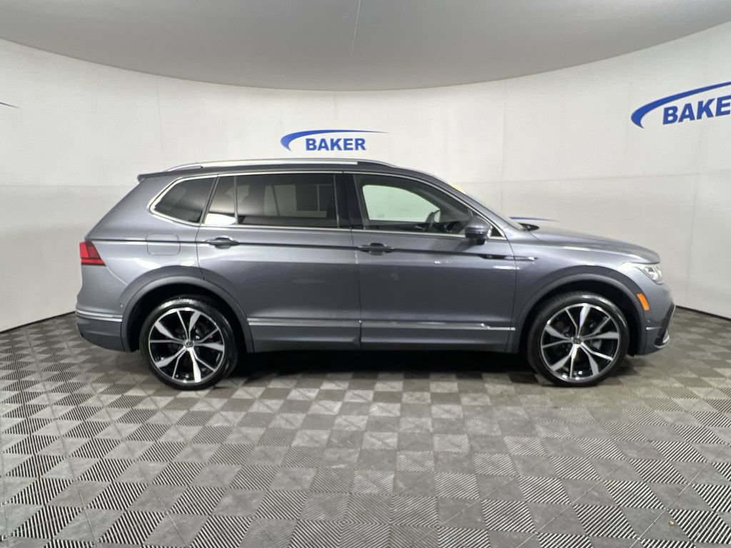Used 2024 Volkswagen Tiguan SEL R-Line AWD/4WD image 10