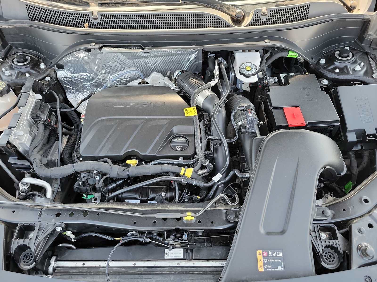Used 2025 Chevrolet Trax LT w/ LT Convenience Package FWD image 13
