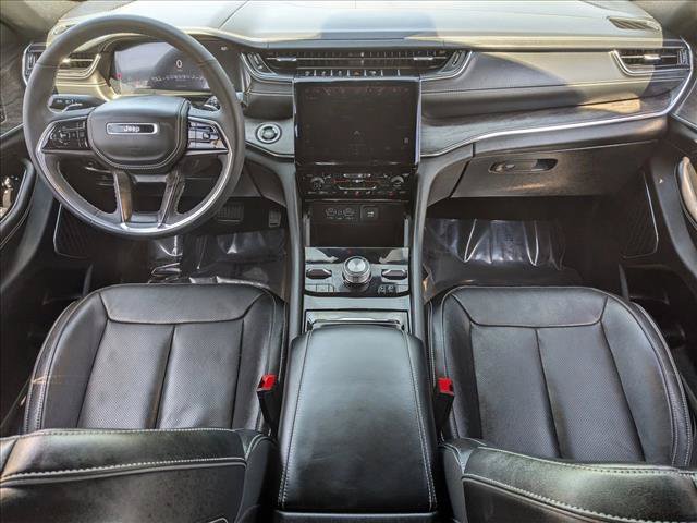 Used 2023 Jeep Grand Cherokee Overland AWD/4WD image 19