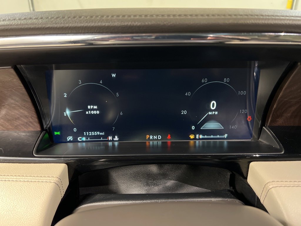 Used 2018 Lincoln Navigator L Reserve w/ Technology Package image 22